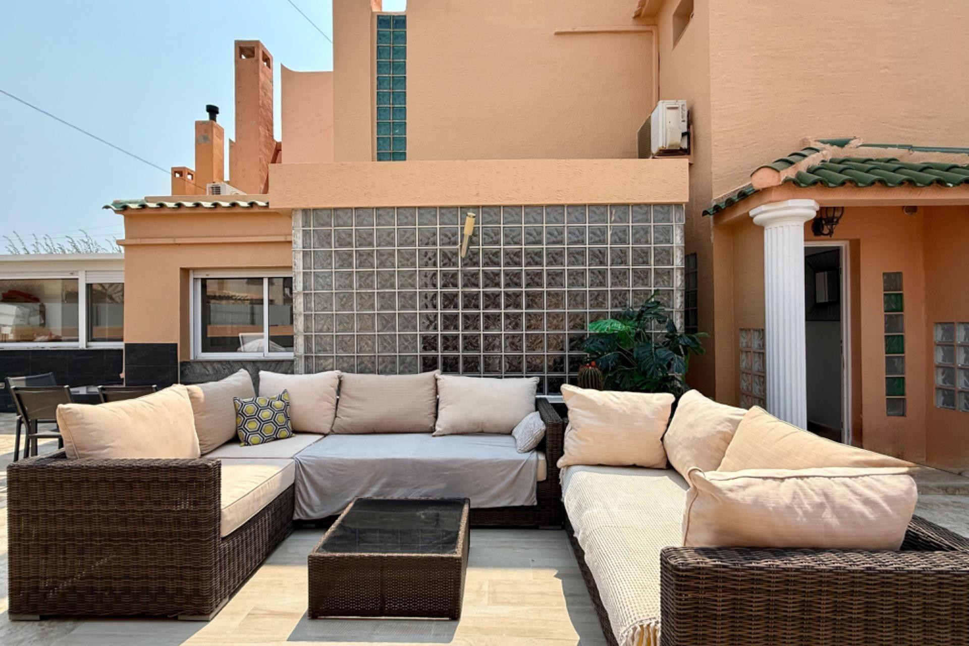 Resale - Villa - Torrevieja - Playa del cura
