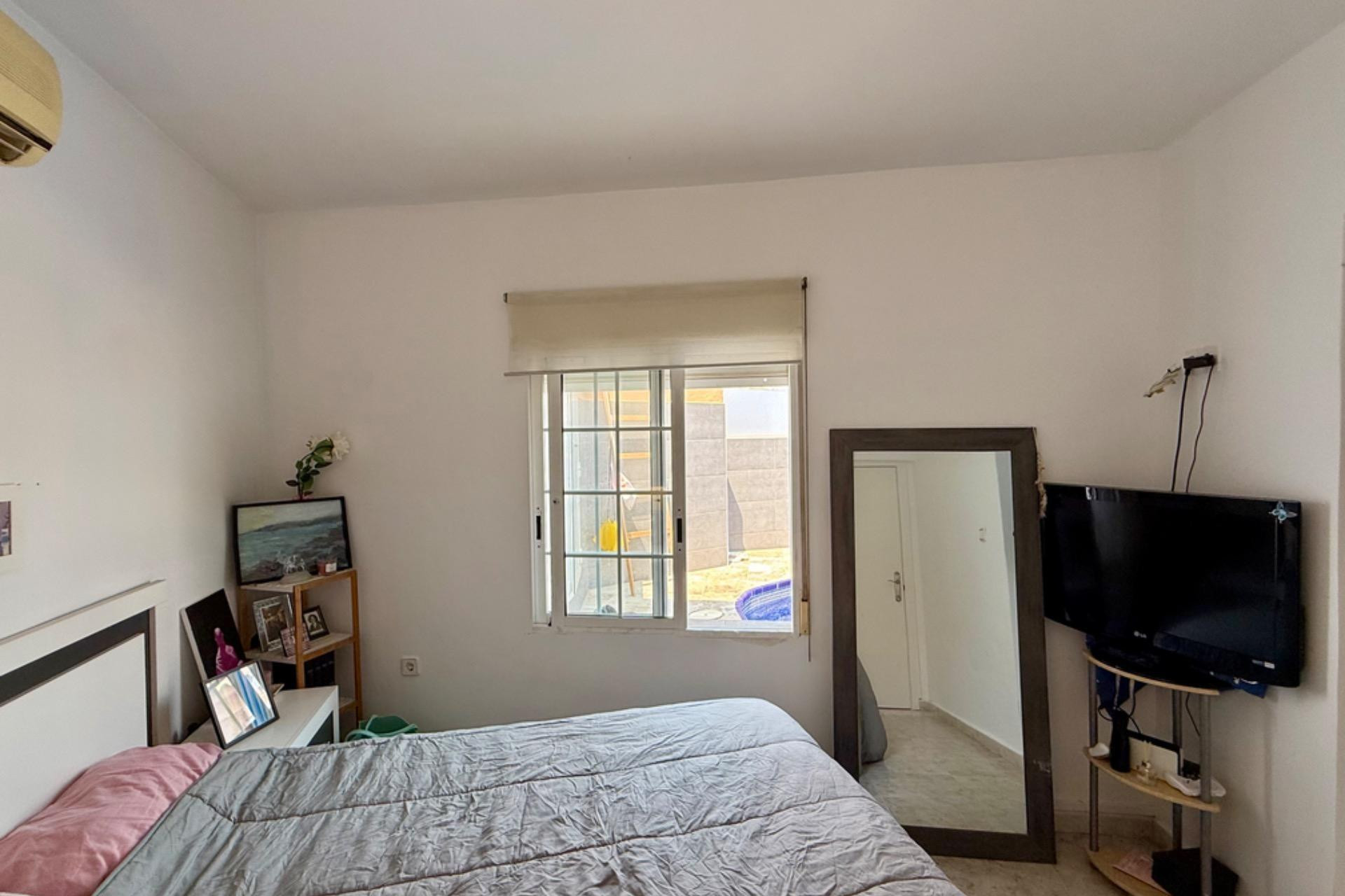 Resale - Villa - Torrevieja - Playa del cura