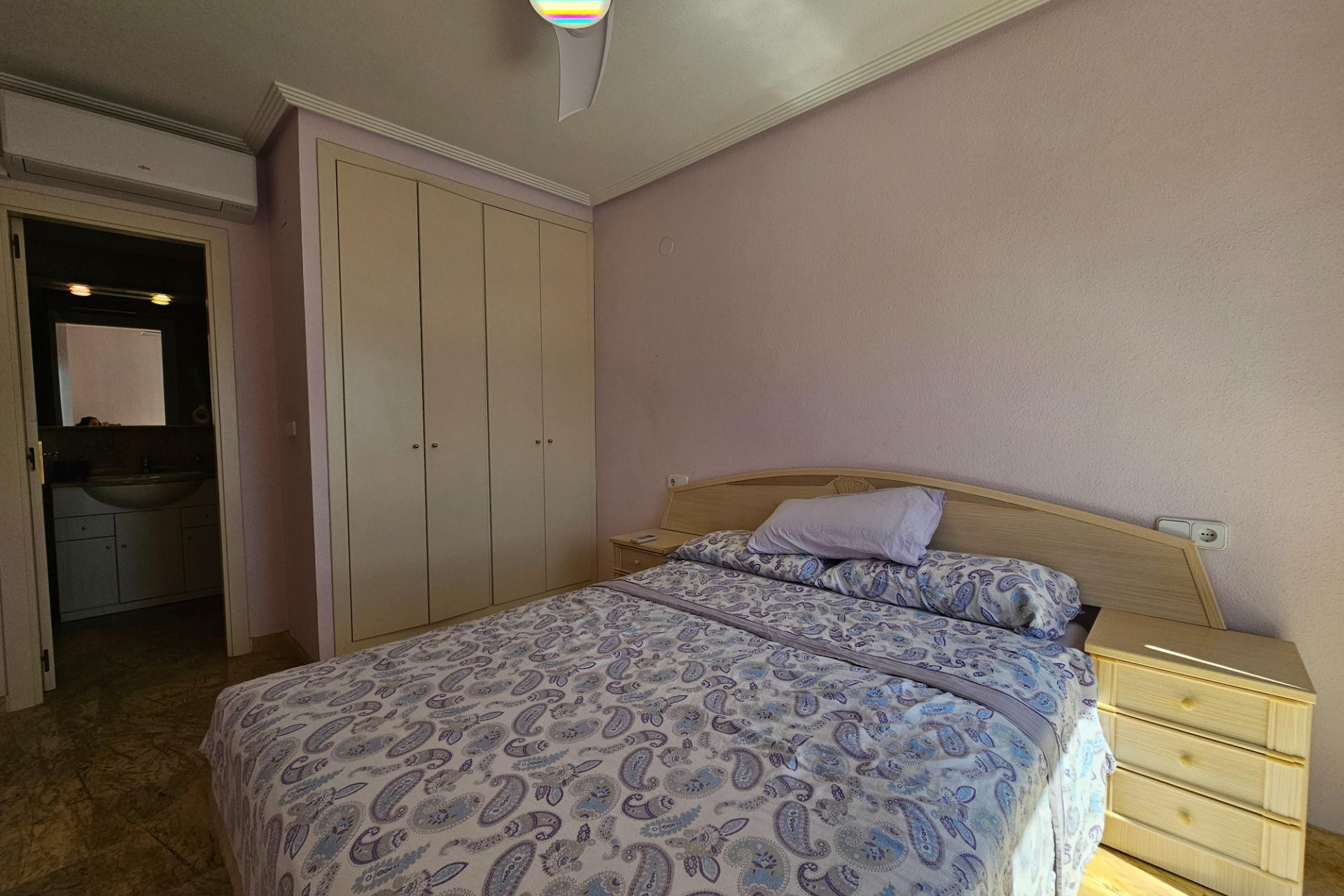 Resale - Villa - Torrevieja - Punta prima