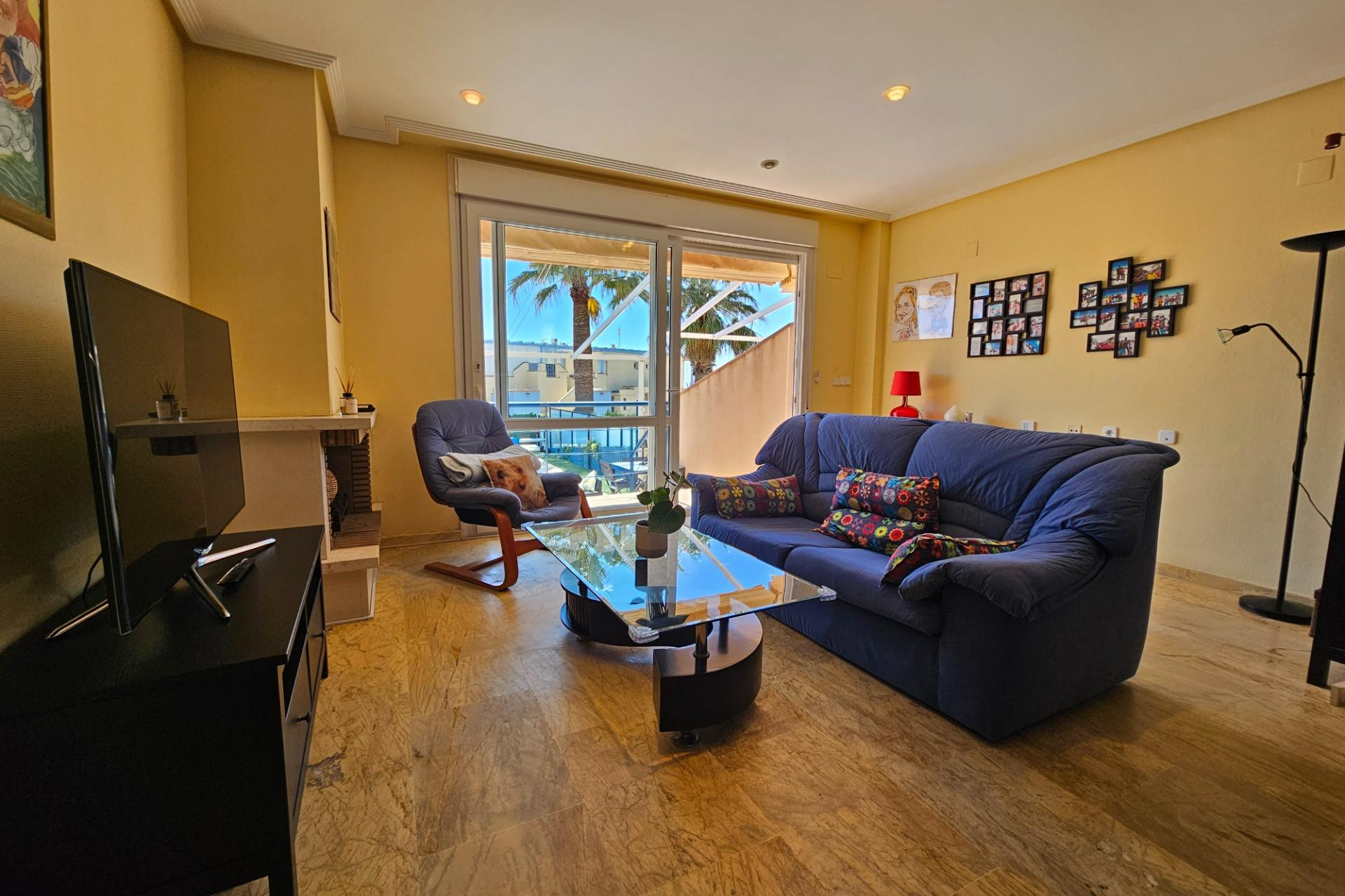 Resale - Villa - Torrevieja - Punta prima