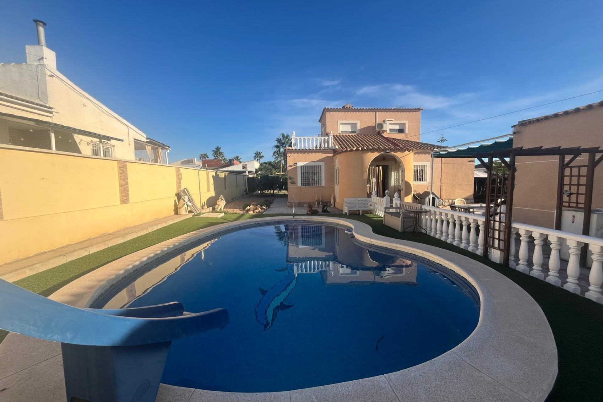 Resale - Villa - Torrevieja - San luis