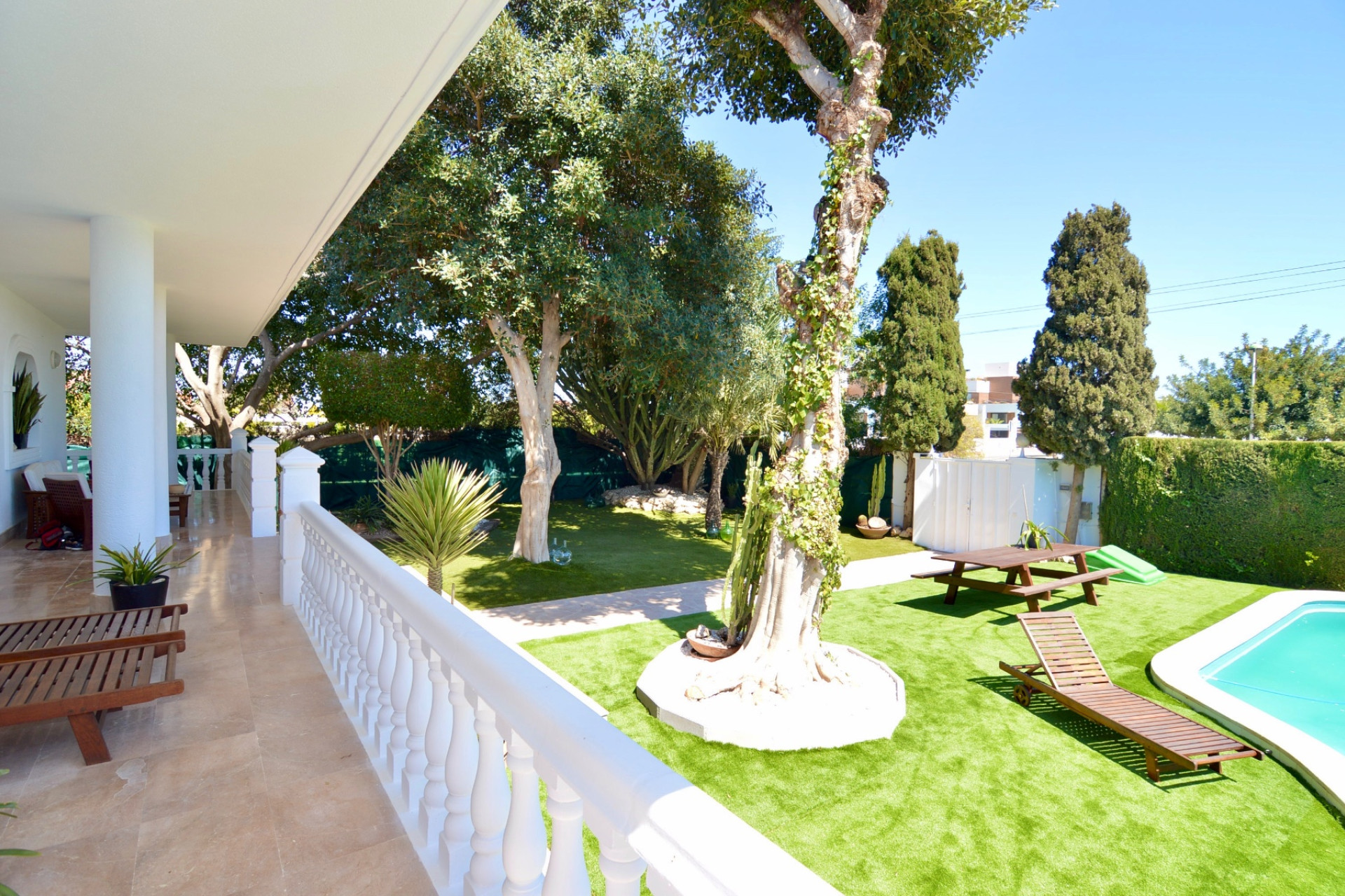 Resale - Villa - Torrevieja - Torreta