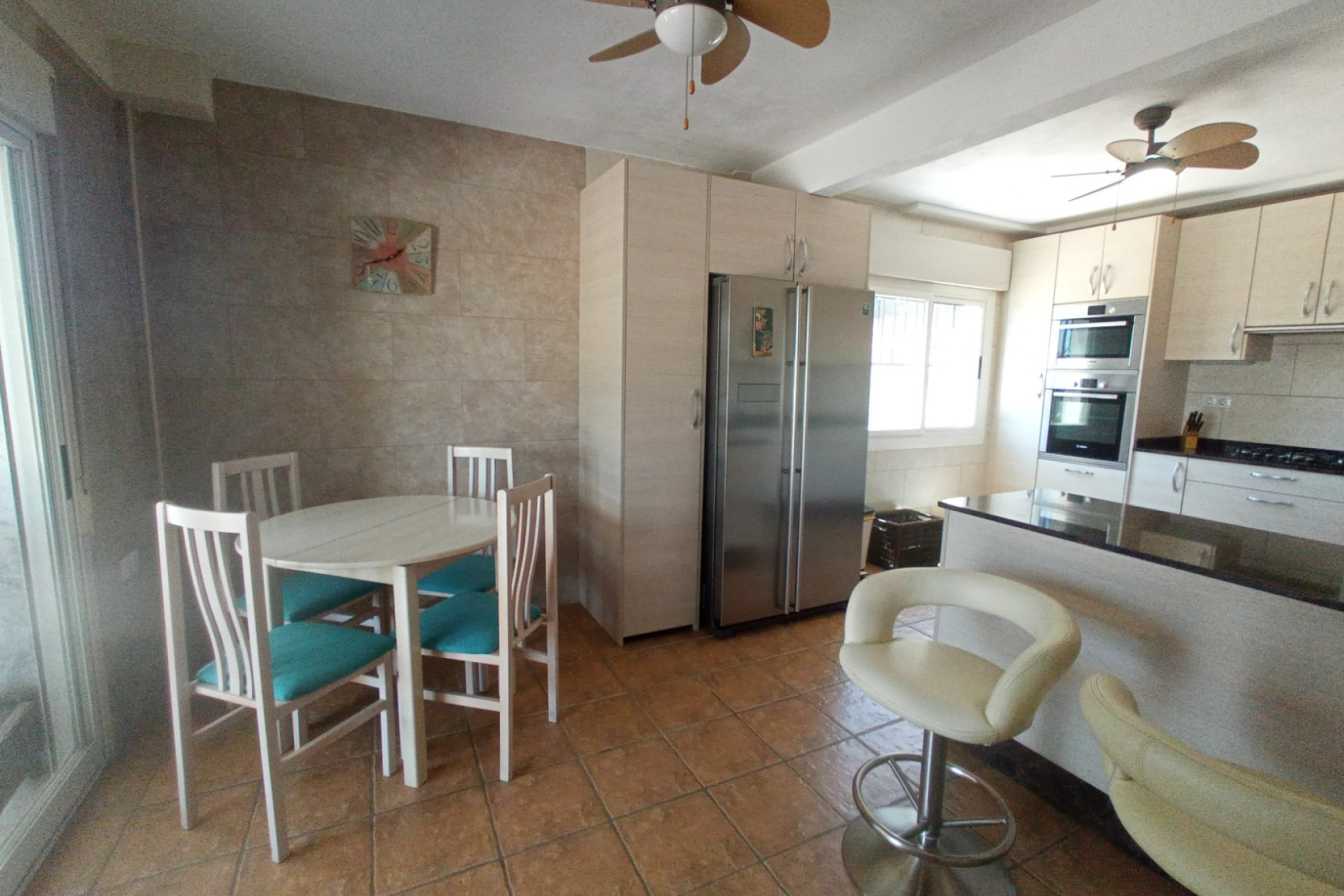 Resale - Villa with annex - Crevillente - Crevillent