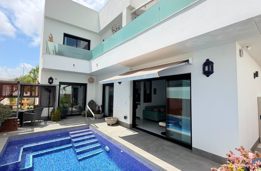Reventa - 4. House - Detached Villa - Los Montesinos - La Herrada