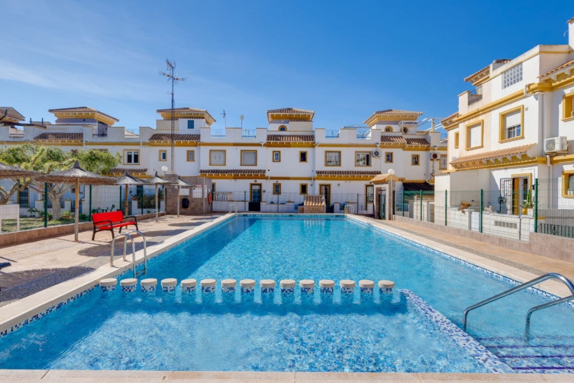 Reventa - Adosado - Torrevieja - Aguas Nuevas