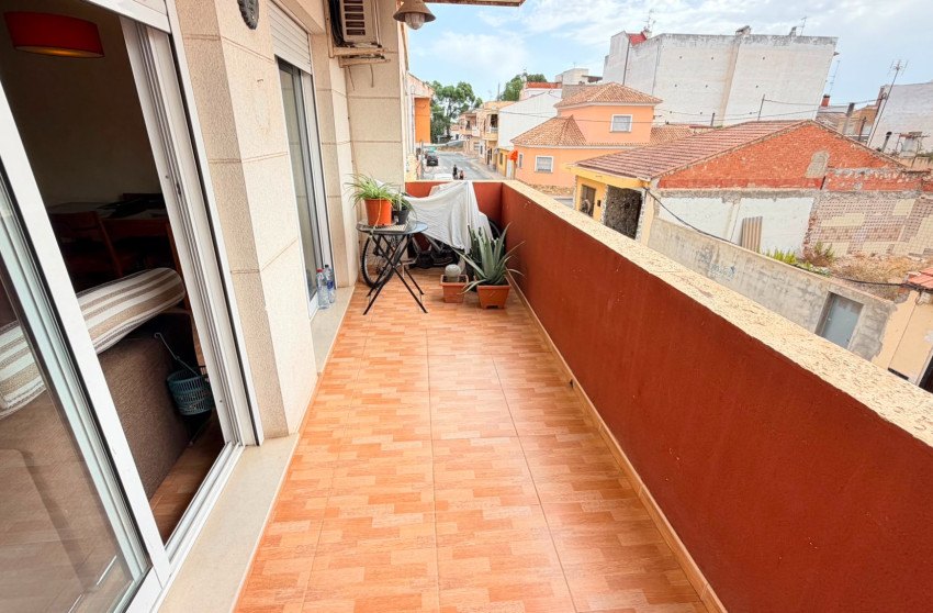Reventa - Apartamento - Sin dormitorio - Los Montesinos