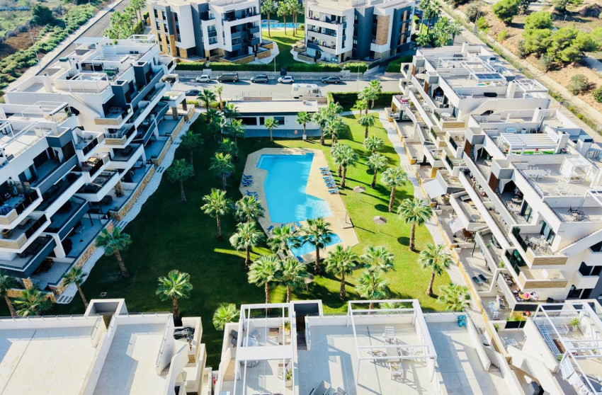 Reventa - Apartamento - Sin dormitorio - Orihuela Costa - Los Altos