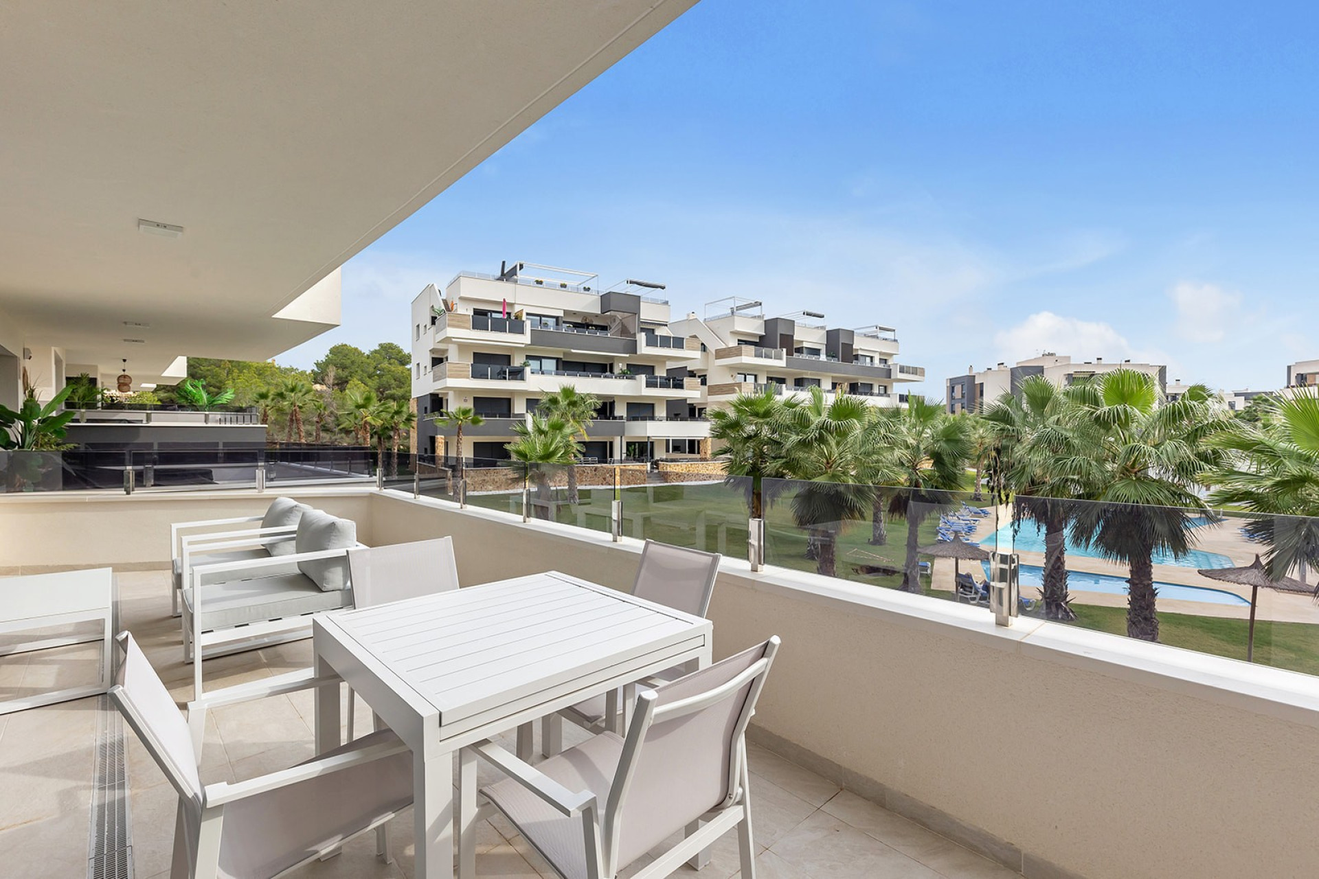 Reventa - Apartamento - Sin dormitorio - Orihuela Costa - Orihuela