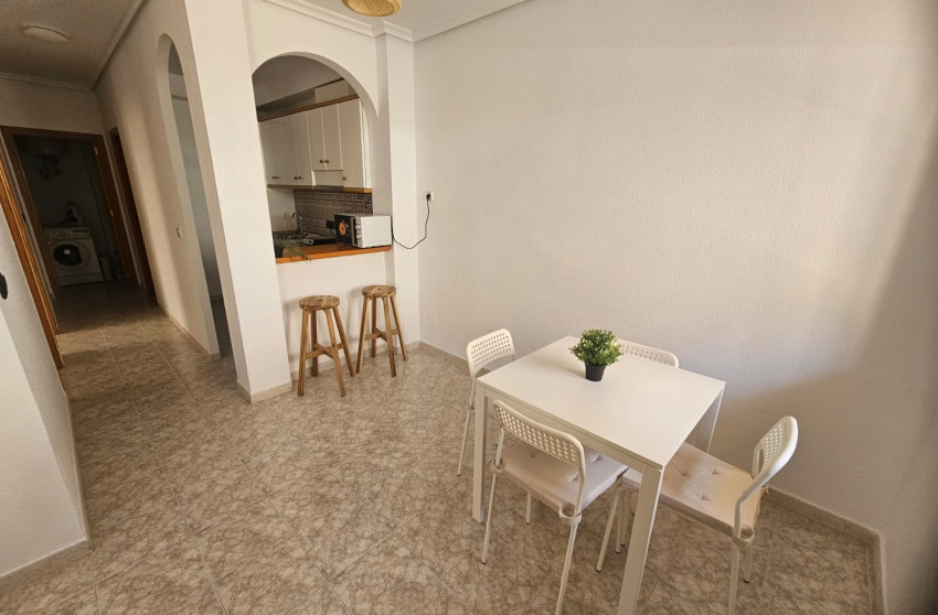 Reventa - Apartamento - Sin dormitorio - Orihuela Costa - Playa Flamenca