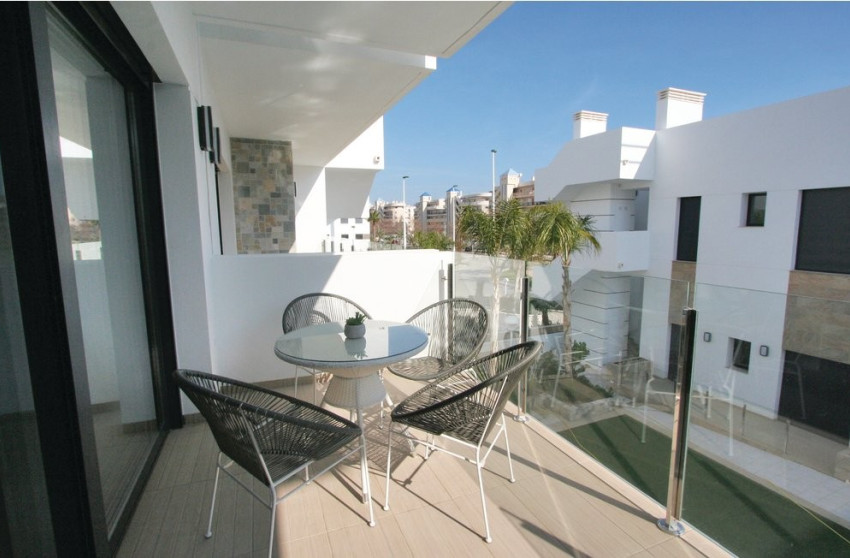 Reventa - Apartment - Arenales del Sol