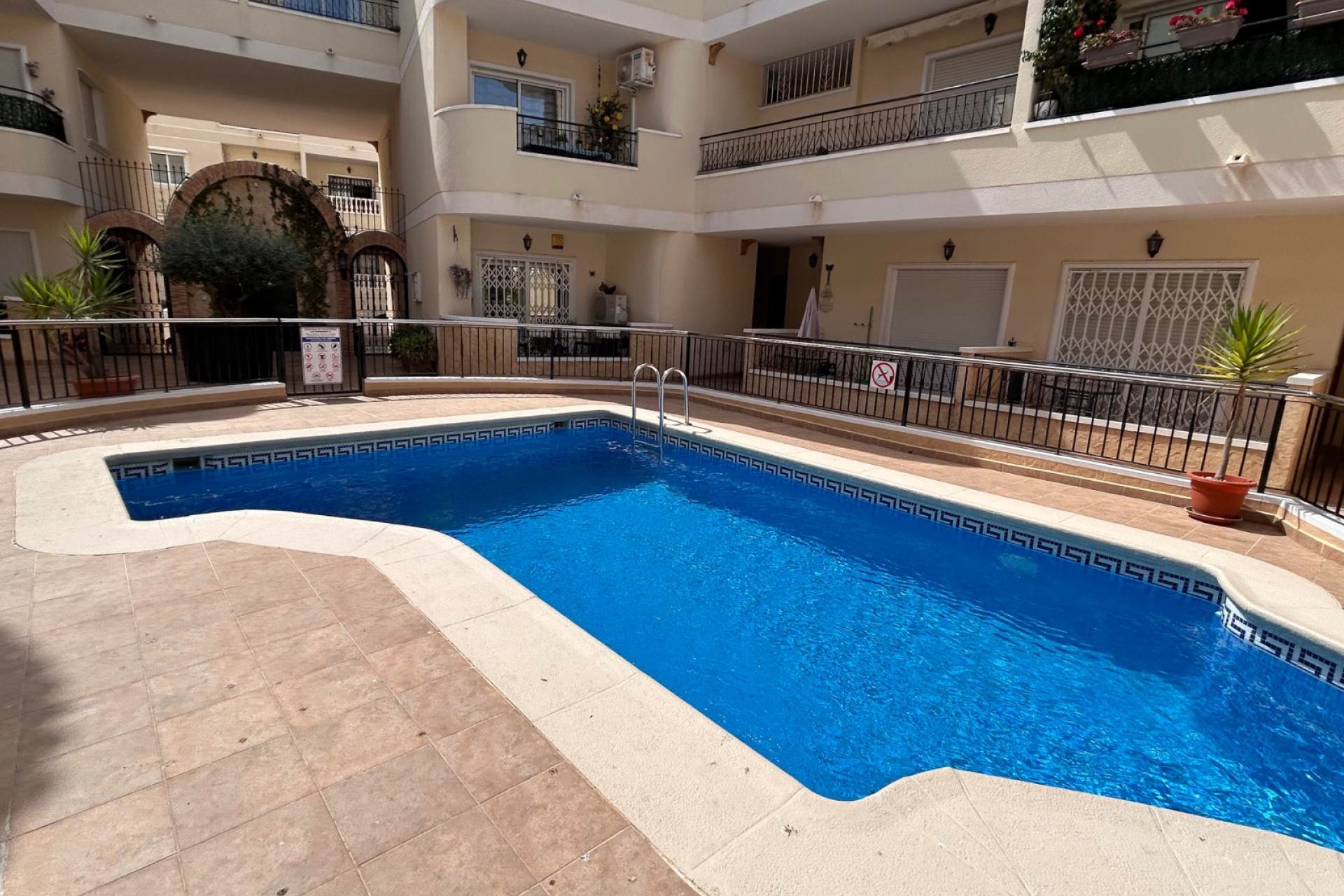 Reventa - Apartment - Jacarilla