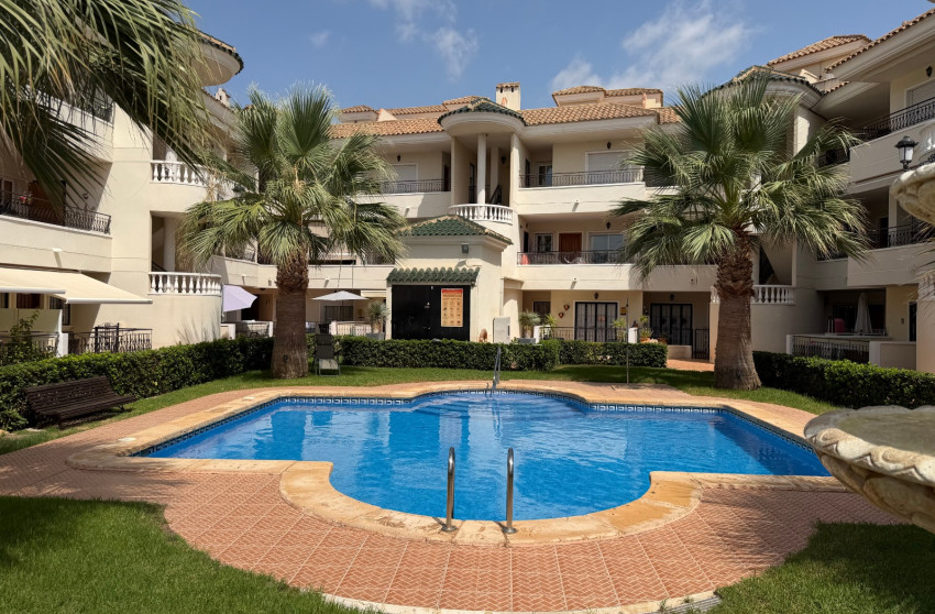 Reventa - Apartment - Jacarilla