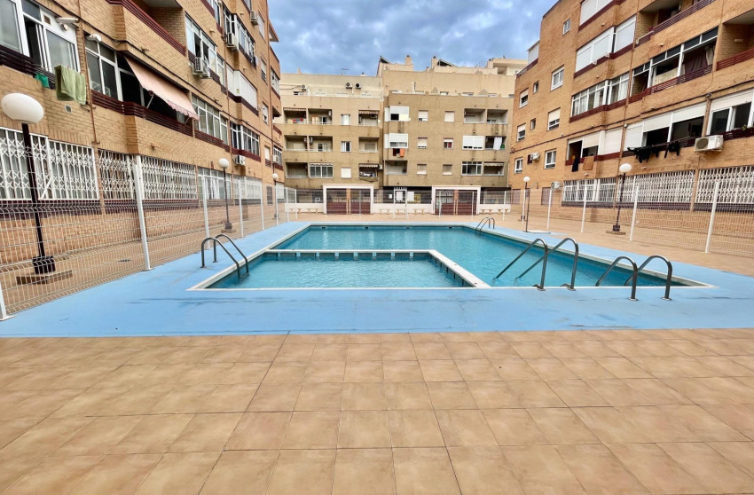 Reventa - Apartment - Torrevieja - Centro