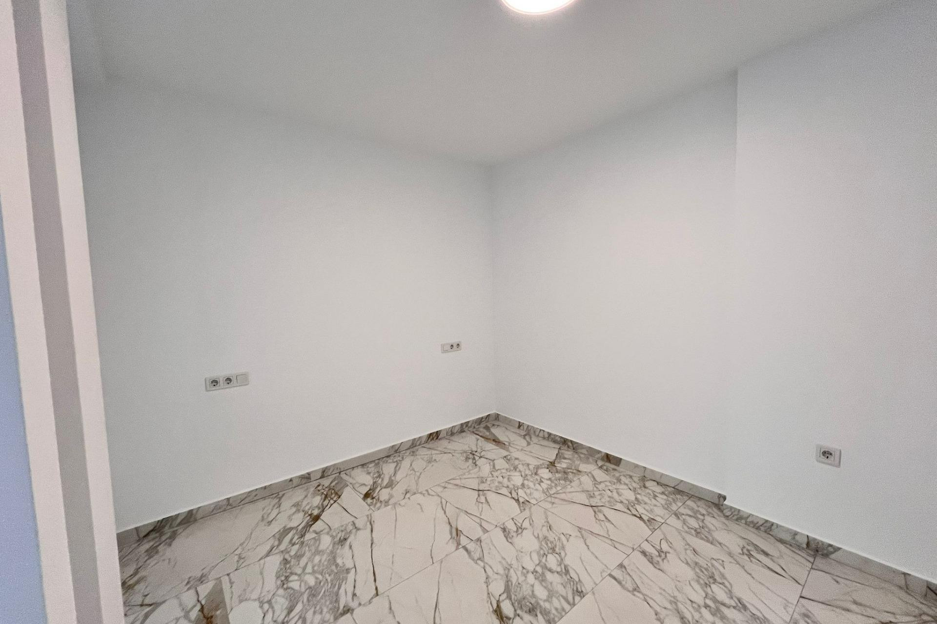 Reventa - Apartment - Torrevieja - Estacion de autobuses