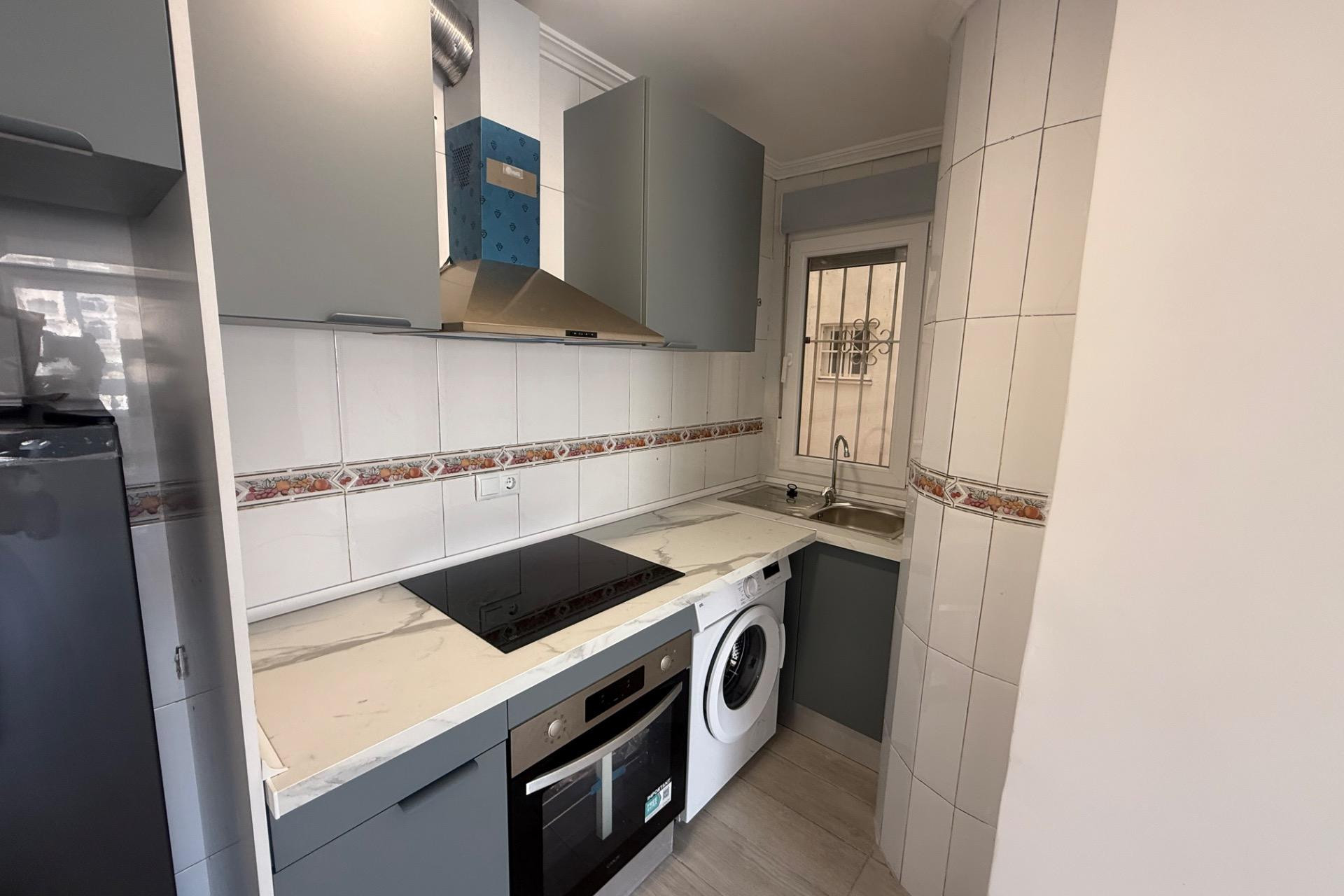 Reventa - Apartment - Torrevieja - Estacion de autobuses