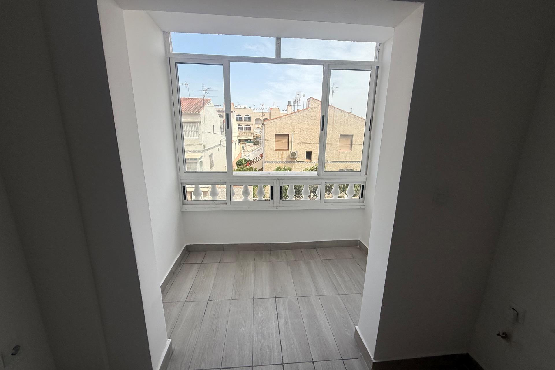 Reventa - Apartment - Torrevieja - Estacion de autobuses