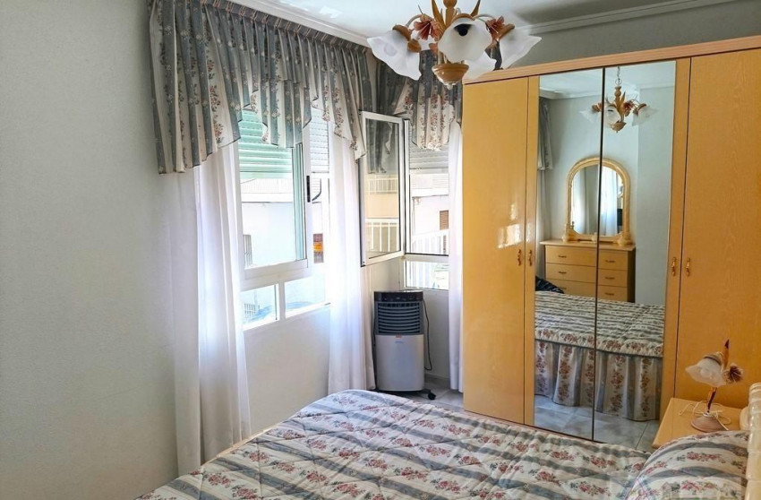 Reventa - Apartment - Torrevieja - Estacion de autobuses