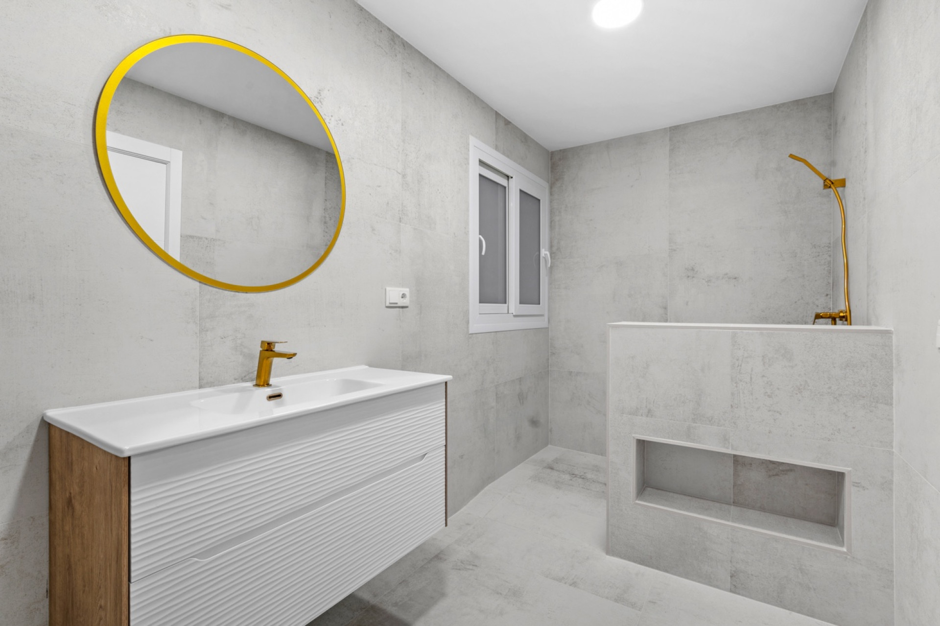 Reventa - Apartment - Torrevieja - Playa Acequion