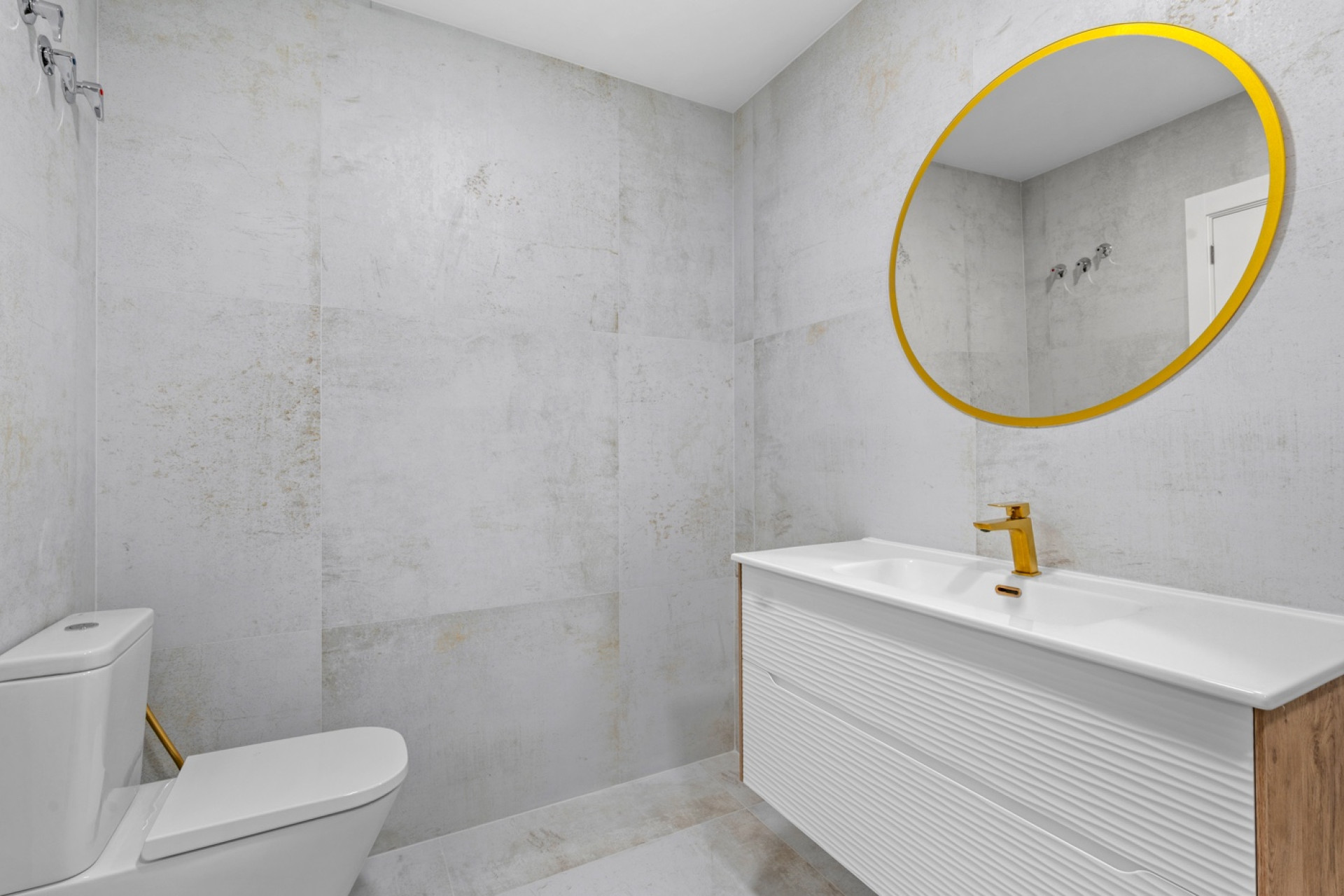Reventa - Apartment - Torrevieja - Playa Acequion
