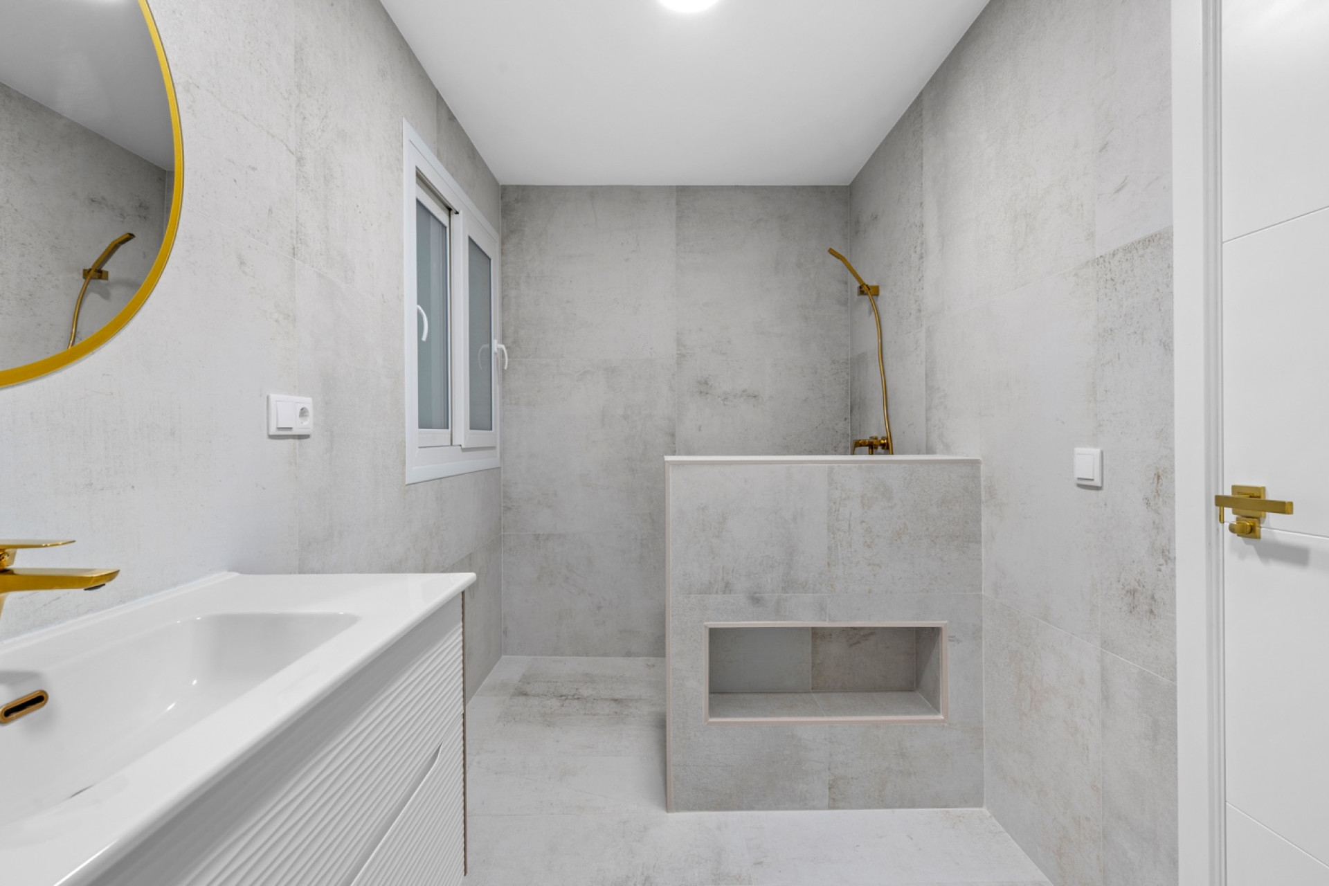 Reventa - Apartment - Torrevieja - Playa Acequion