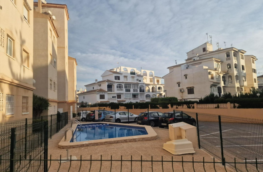 Reventa - Apartment - Torrevieja - Playa de los locos