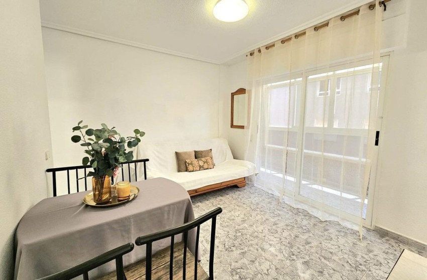 Reventa - Apartment - Torrevieja - Playa de los locos