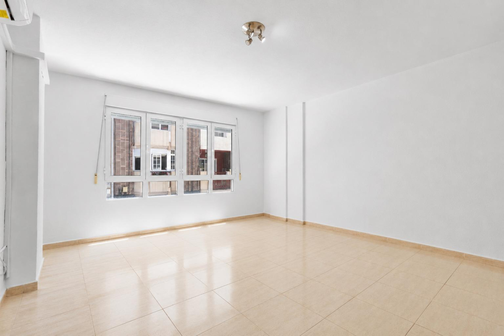 Reventa - Apartment - Torrevieja - Puerto Deportivo