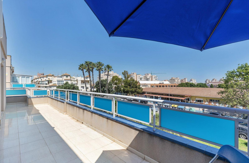 Reventa - Ático - Torrevieja - Estacion de autobuses