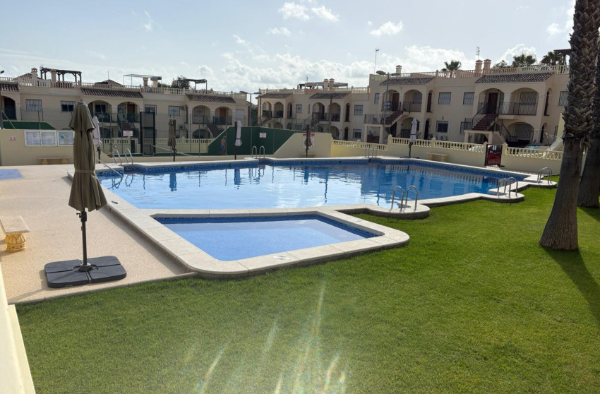 Reventa - Bungalow - Planta Baja - Algorfa