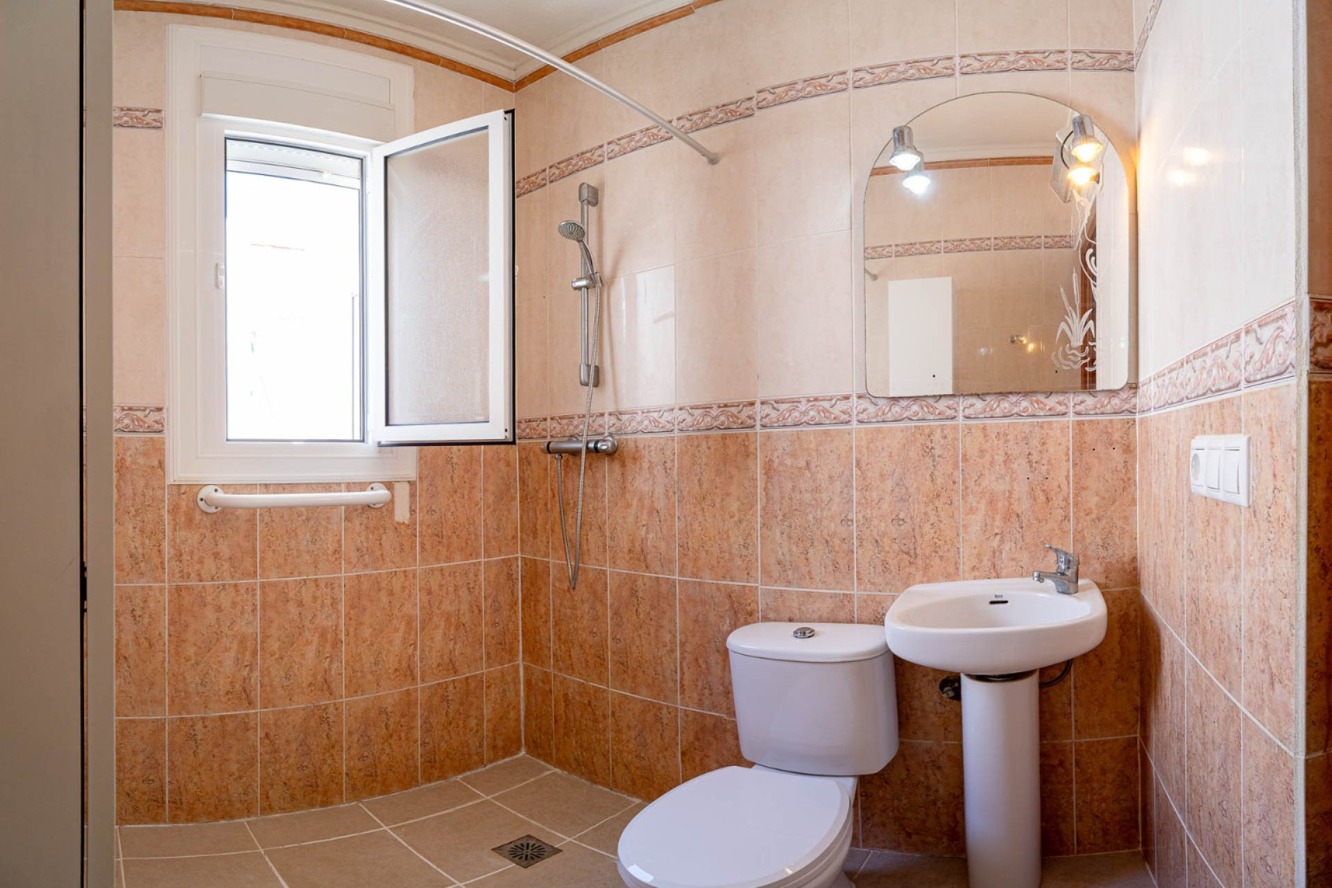 Reventa - Bungalow - Planta Baja - Ciudad Quesada - Altos de Quesada