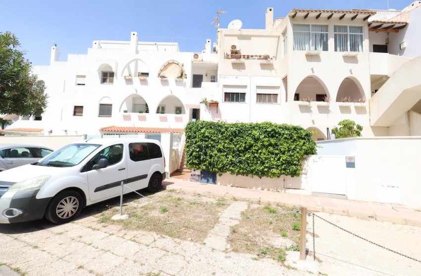 Reventa - Bungalow - Planta Baja - Orihuela Costa - La Zenia