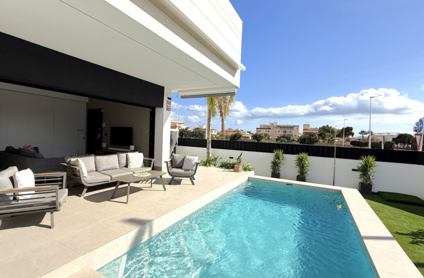 Reventa - Bungalow - Planta Baja - Pilar de la Horadada - Costa Blanca Sur