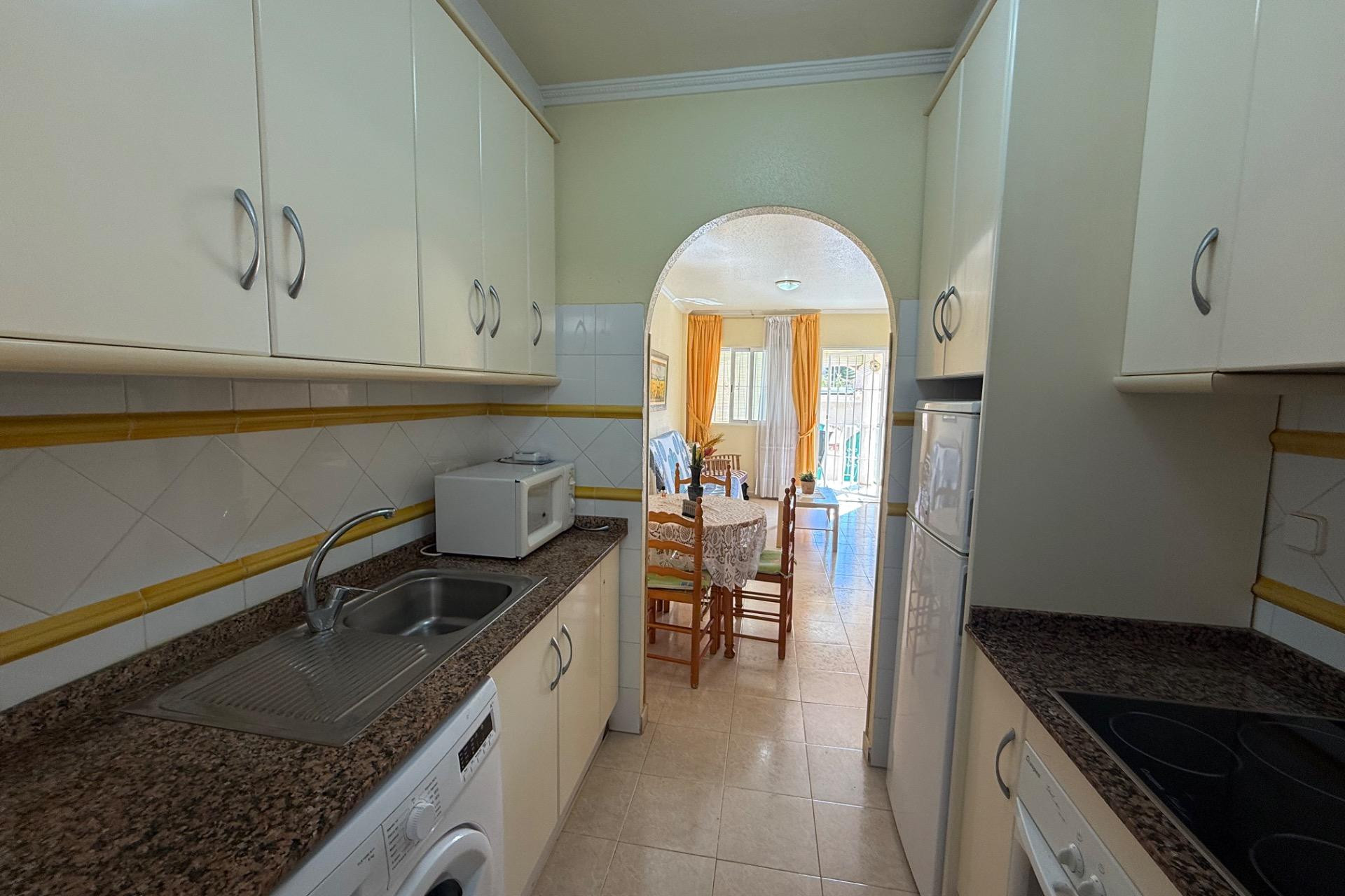 Reventa - Bungalow - Planta Baja - Torrevieja - Aguas Nuevas