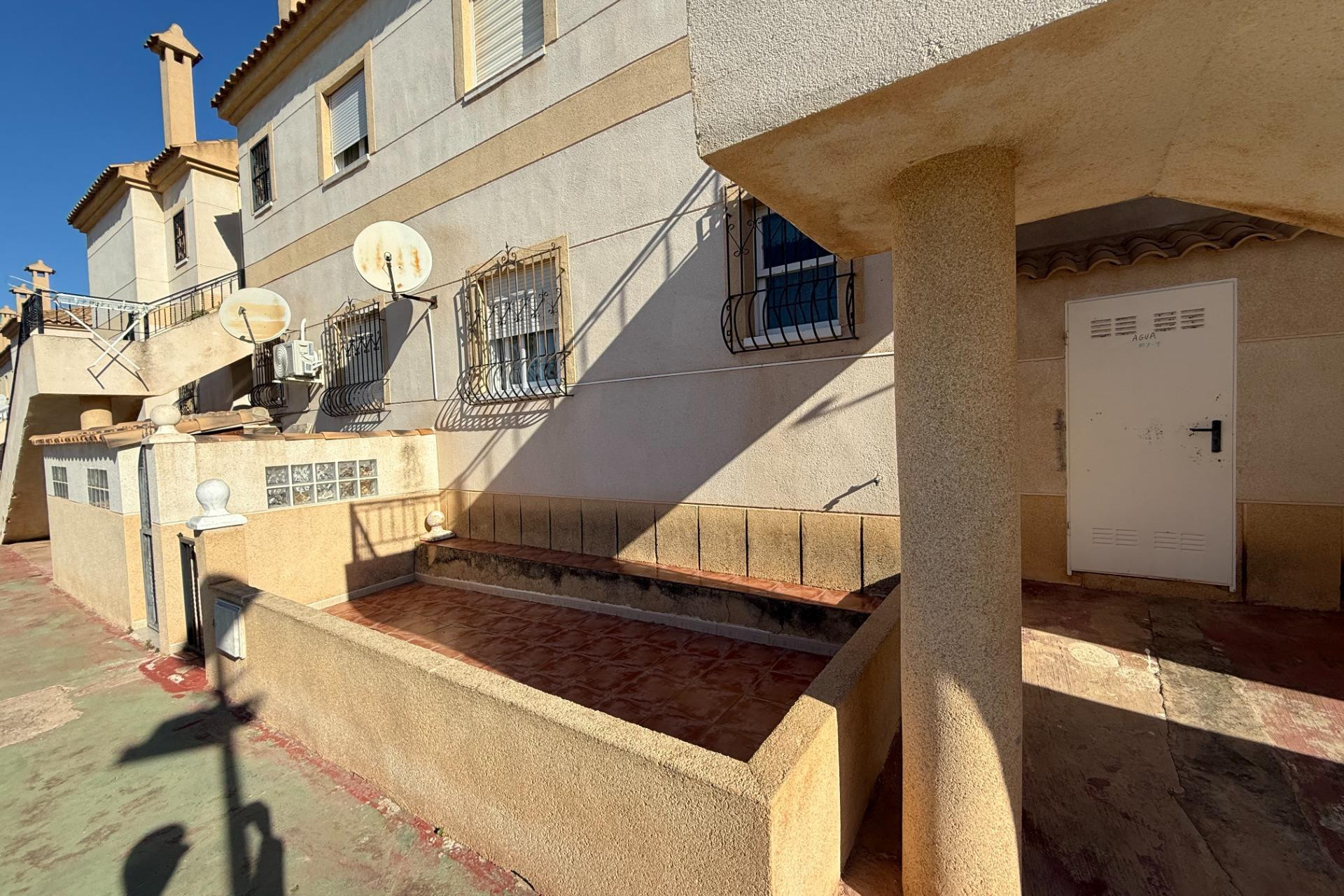 Reventa - Bungalow - Planta Baja - Torrevieja - Aguas Nuevas