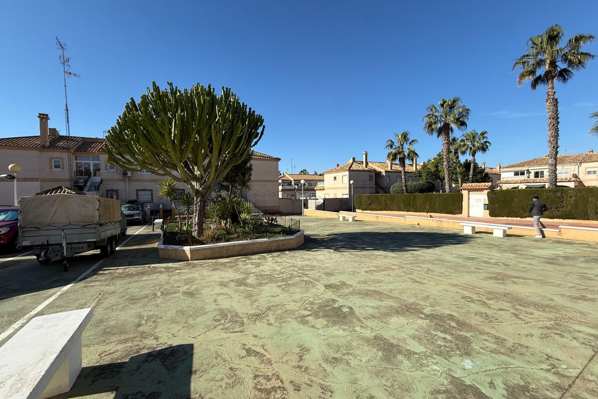 Reventa - Bungalow - Planta Baja - Torrevieja - Aguas Nuevas