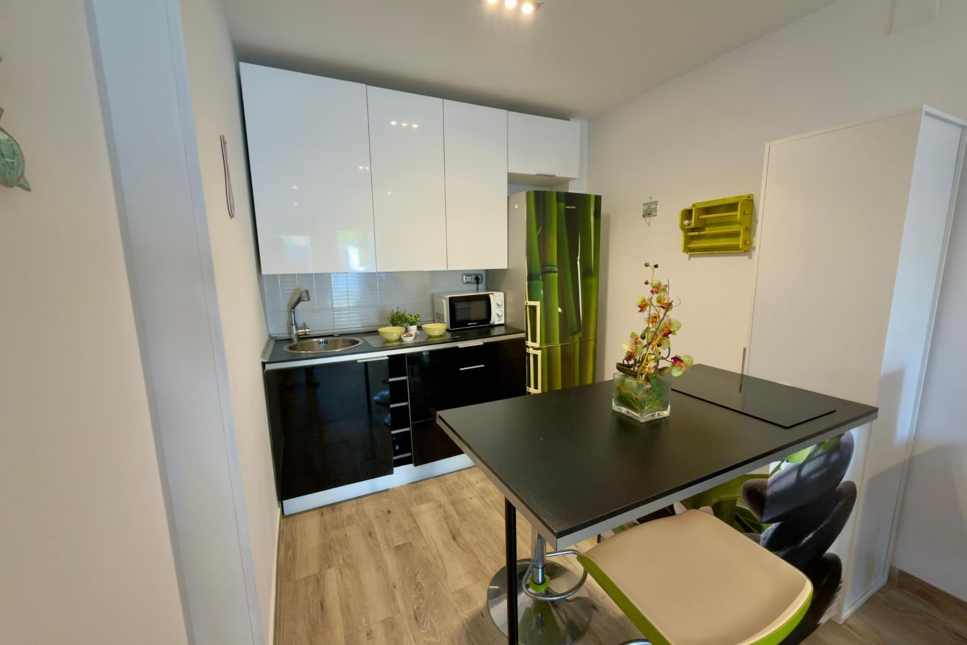 Reventa - Bungalow - Planta Baja - Torrevieja - La Siesta - El Salado - Torreta