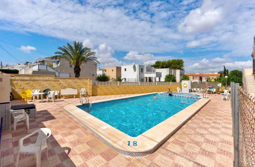 Reventa - Bungalow - Planta Baja - Torrevieja - La Siesta - El Salado - Torreta