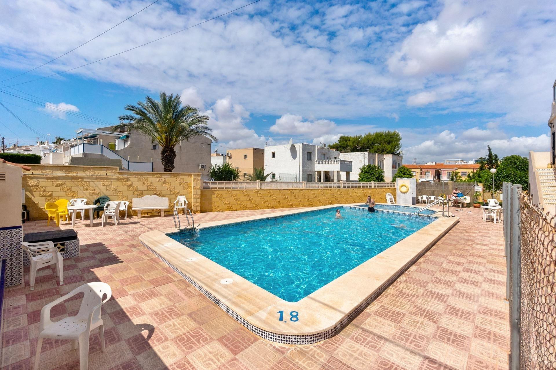 Reventa - Bungalow - Planta Baja - Torrevieja - La Siesta - El Salado - Torreta