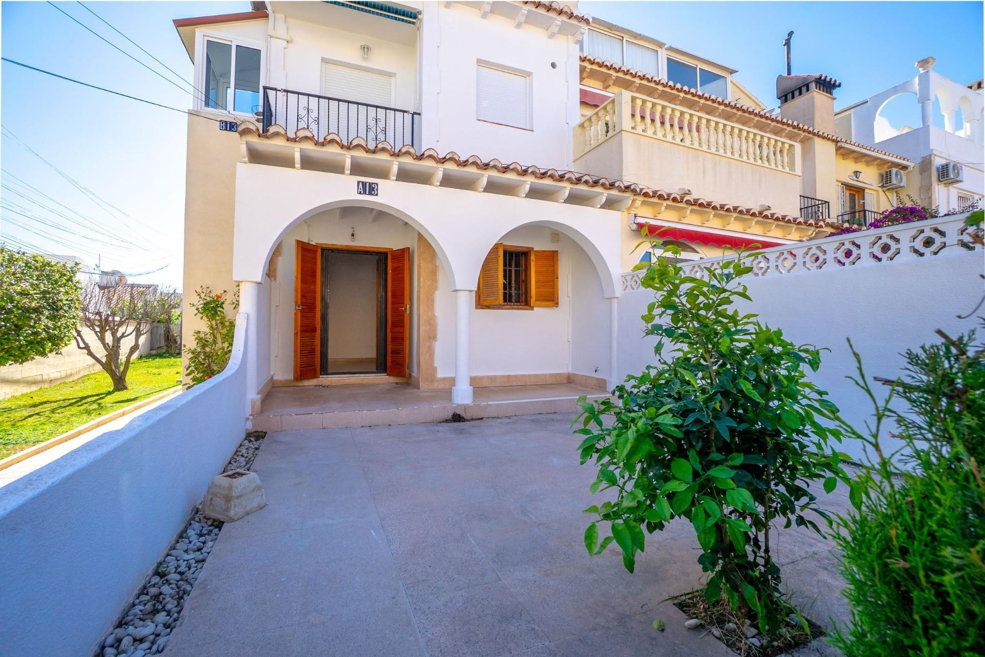 Reventa - Bungalow - Planta Baja - Torrevieja - La Siesta - El Salado - Torreta
