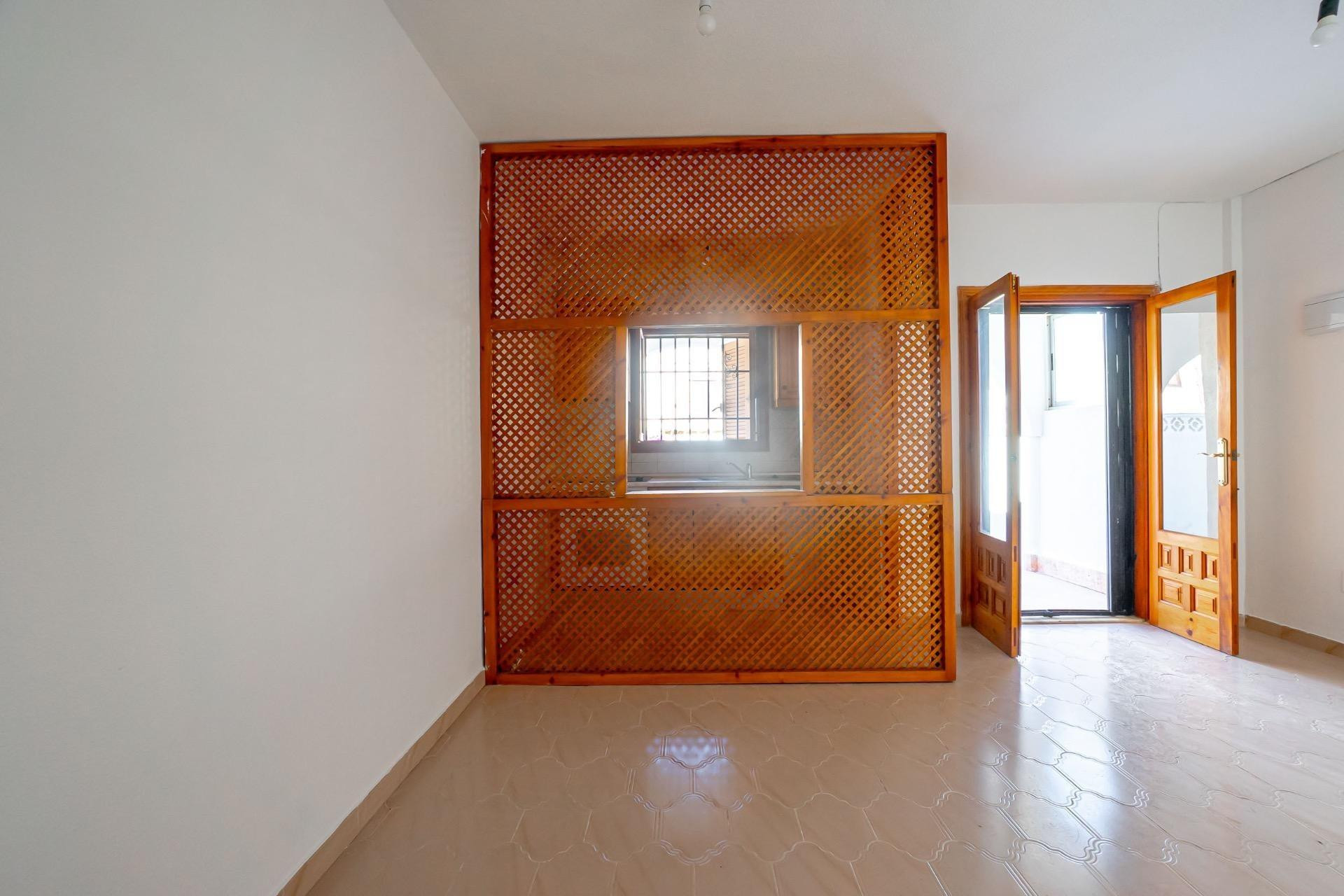 Reventa - Bungalow - Planta Baja - Torrevieja - La Siesta - El Salado - Torreta
