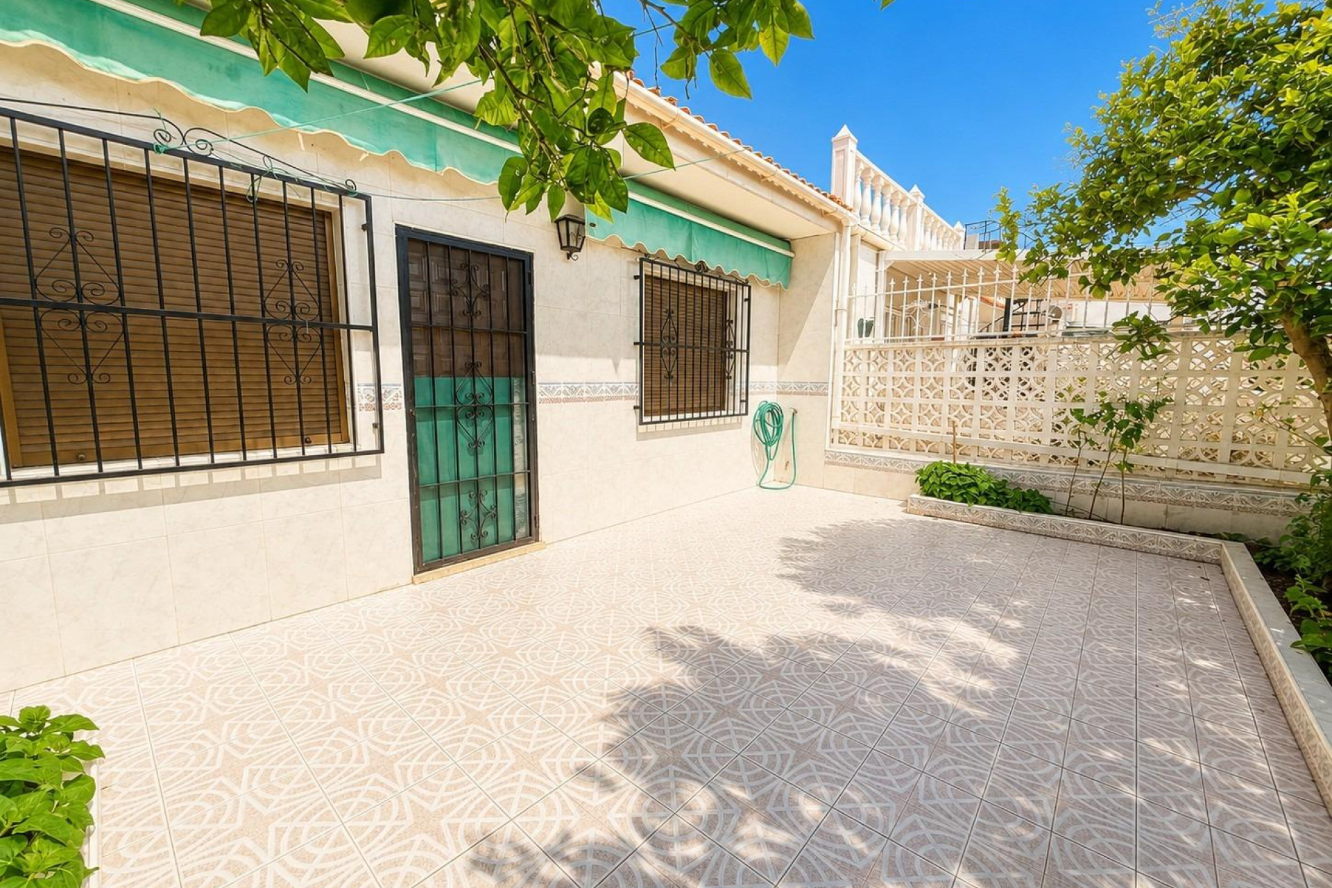 Reventa - Bungalow - Planta Baja - Torrevieja - La Siesta - El Salado - Torreta
