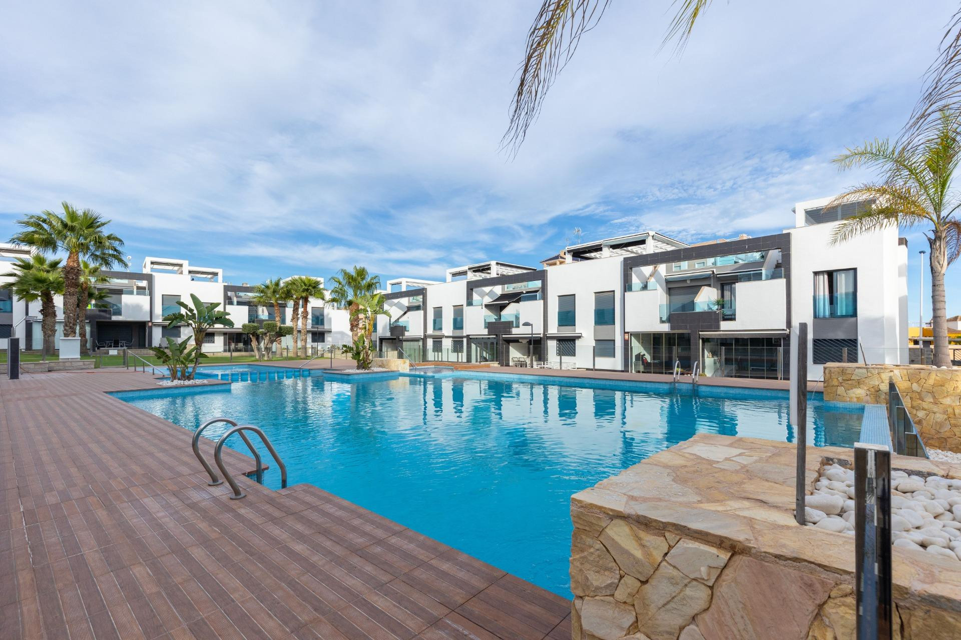 Reventa - Bungalow - Planta Baja - Torrevieja - Los Balcones - Los Altos del Edén
