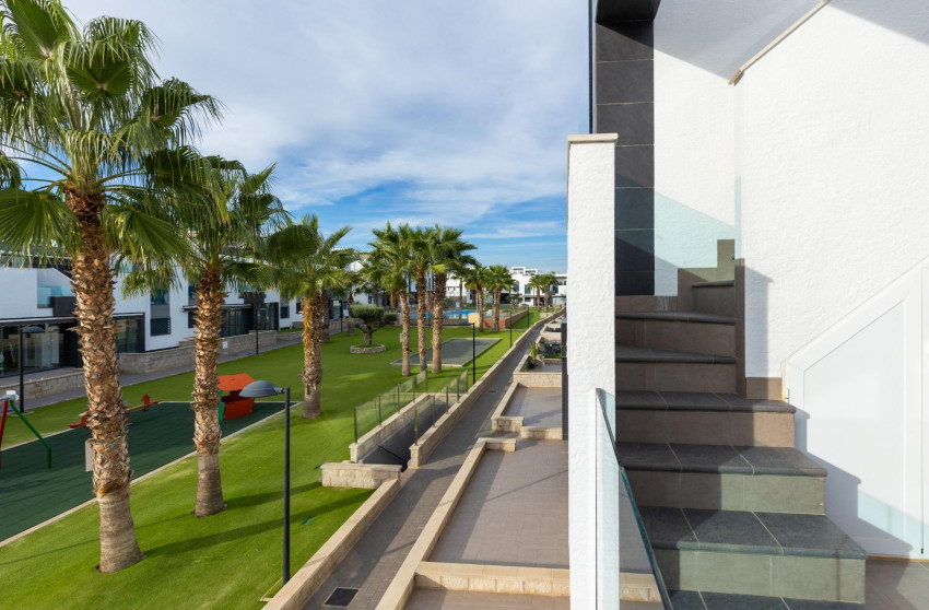 Reventa - Bungalow - Planta Baja - Torrevieja - Los Balcones - Los Altos del Edén