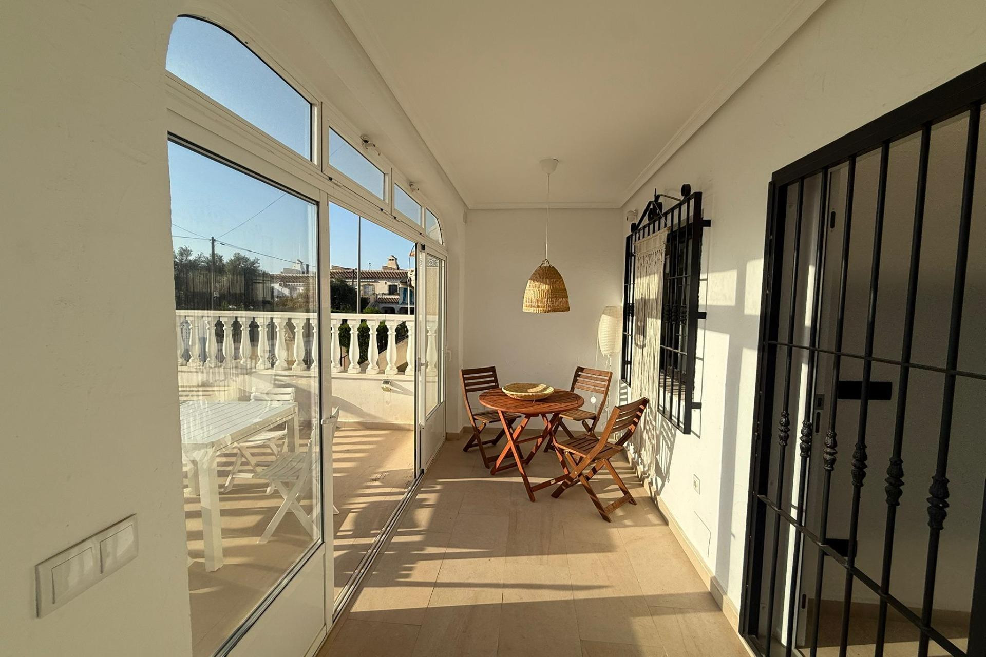 Reventa - Bungalow - Planta Baja - Torrevieja - Miramar - Torre del Moro