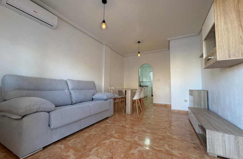 Reventa - Bungalow - Planta Baja - Torrevieja - Paseo maritimo