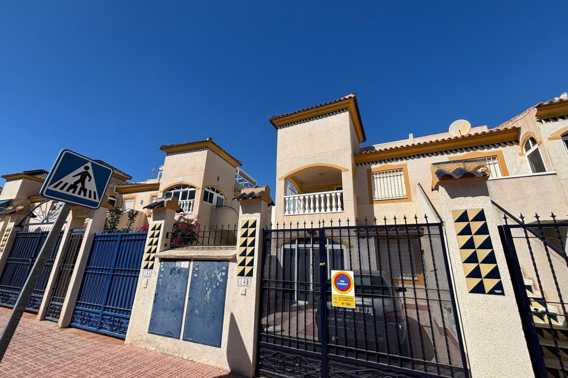 Reventa - Bungalow - Planta Baja - Torrevieja - Paseo maritimo