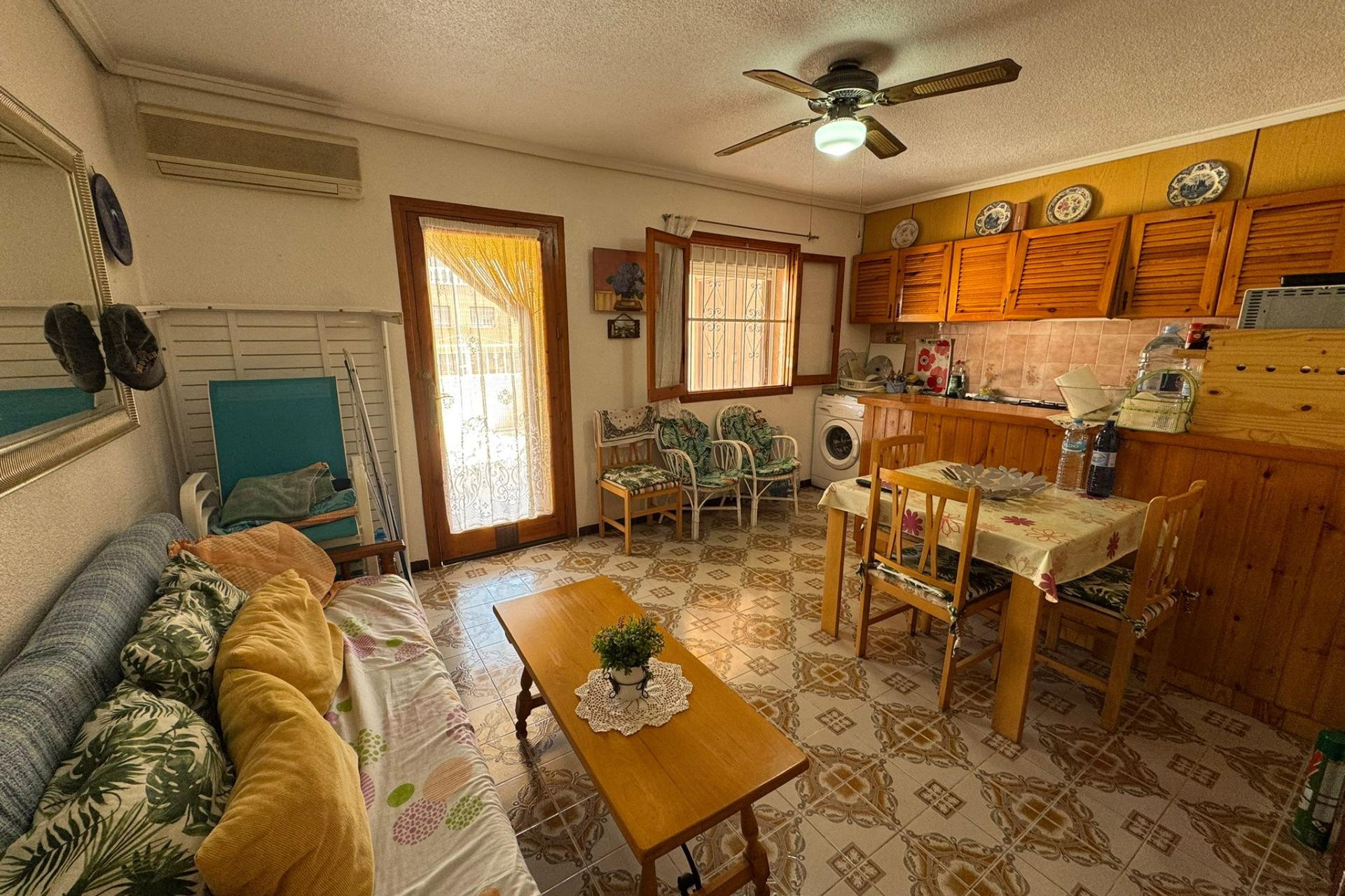 Reventa - Bungalow - Planta Baja - Torrevieja - Playa de los Naufragos