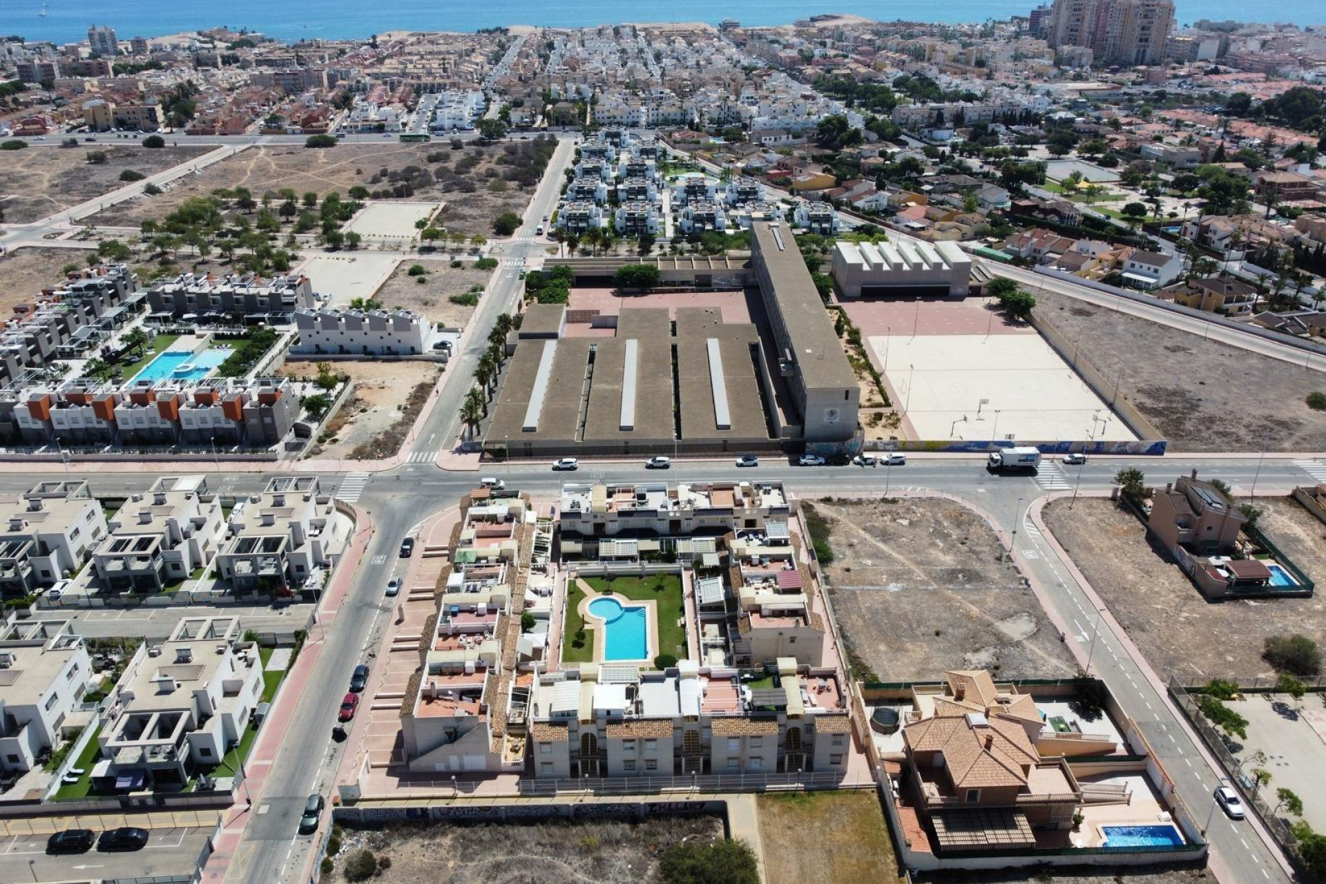 Reventa - Bungalow - Planta Baja - Torrevieja - Sector 25