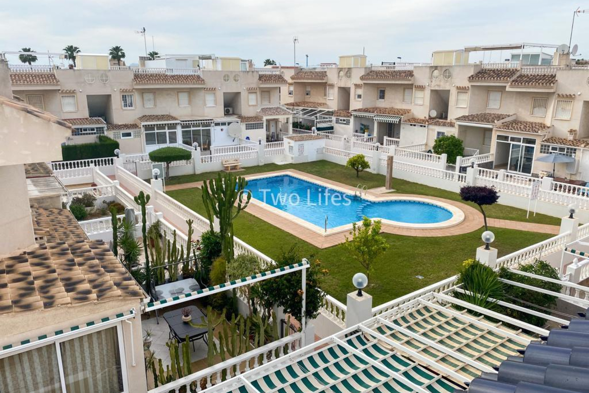 Reventa - Bungalow - Planta Baja - Torrevieja - Sector 25