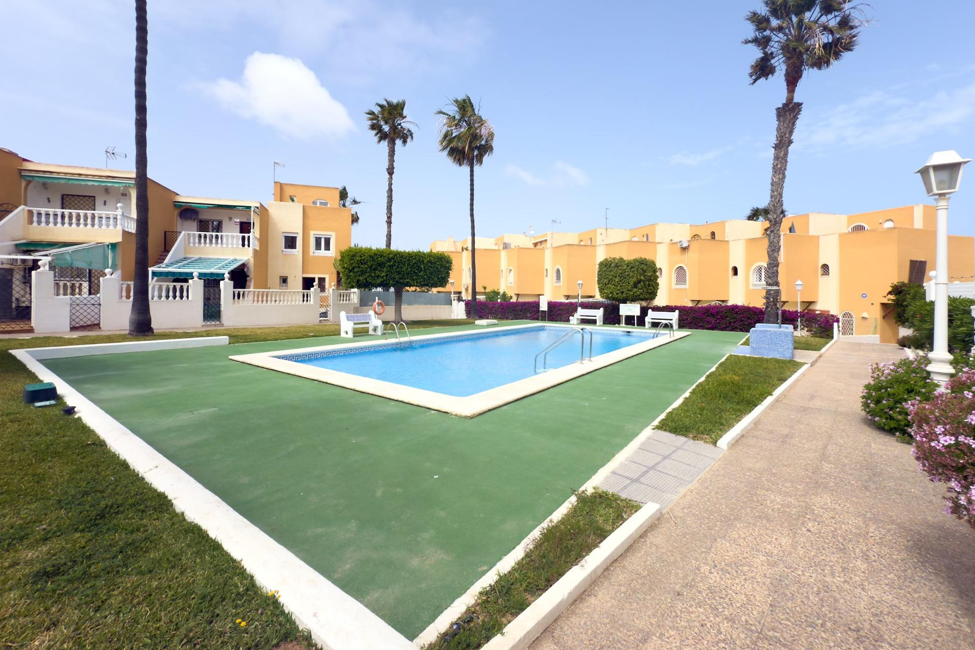 Reventa - Bungalow - Planta Baja - Torrevieja - Torreblanca
